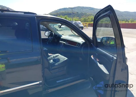 2009 Chevrolet Suburban 1500 Ltz z USA, uszkodzony, nr VIN 1GNFK36349R294901